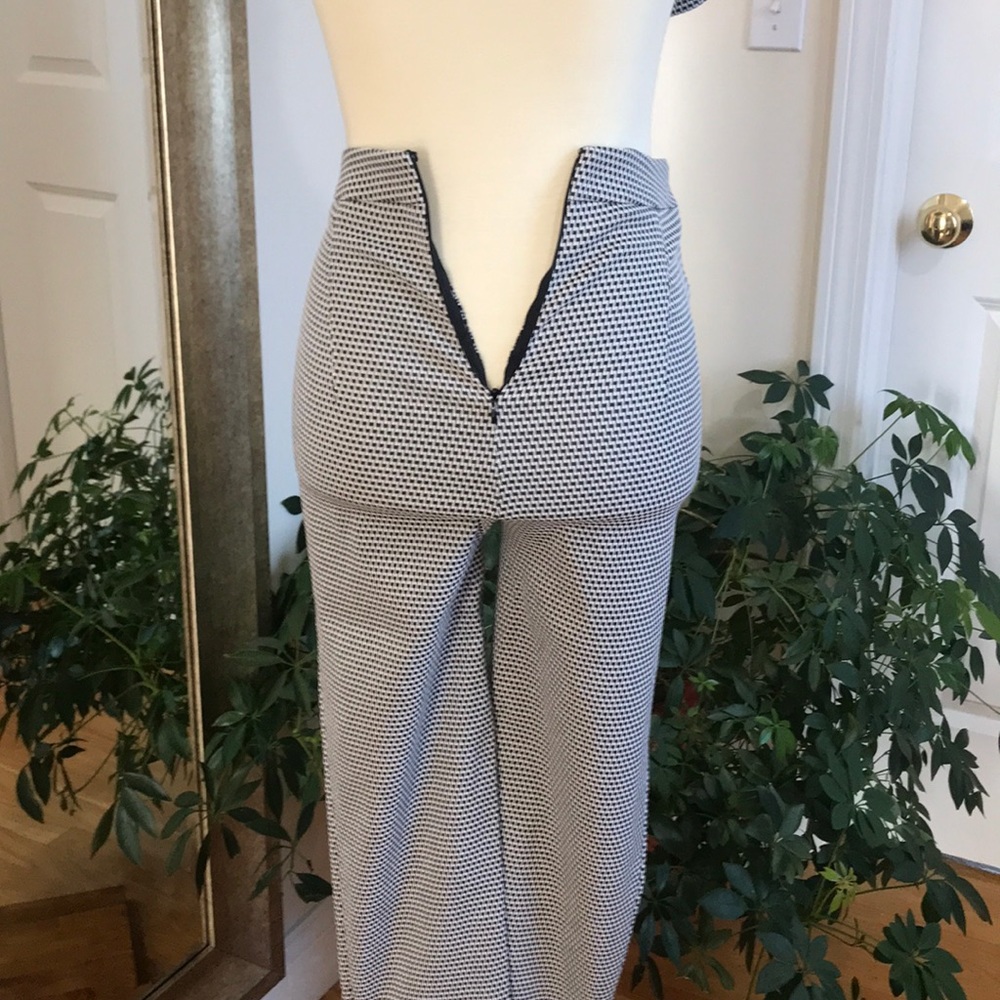 Two piece set - Picture 5 of 5